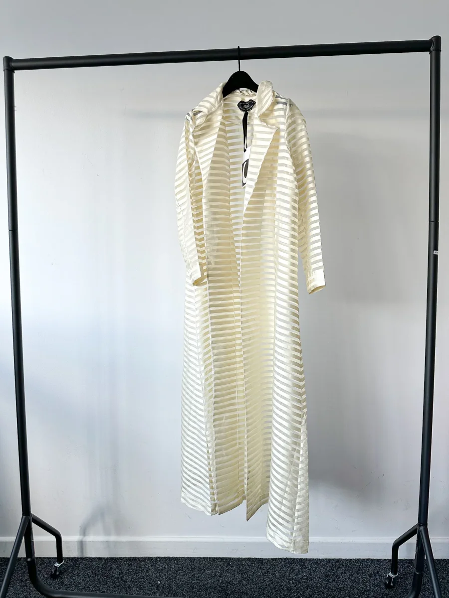 Taller Marmo Wrap Cream Striped Coat - Imagen 8