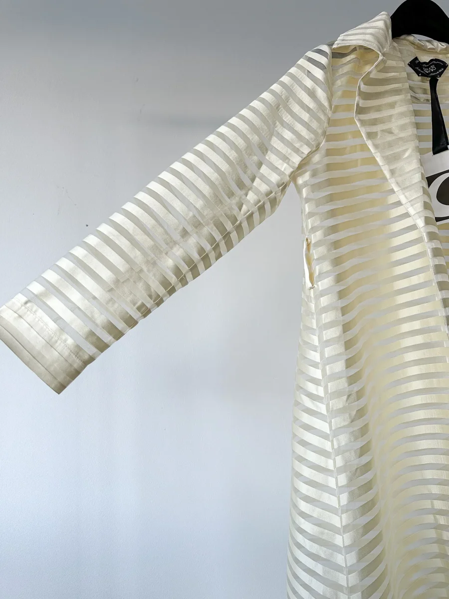 Taller Marmo Wrap Cream Striped Coat - Imagen 9