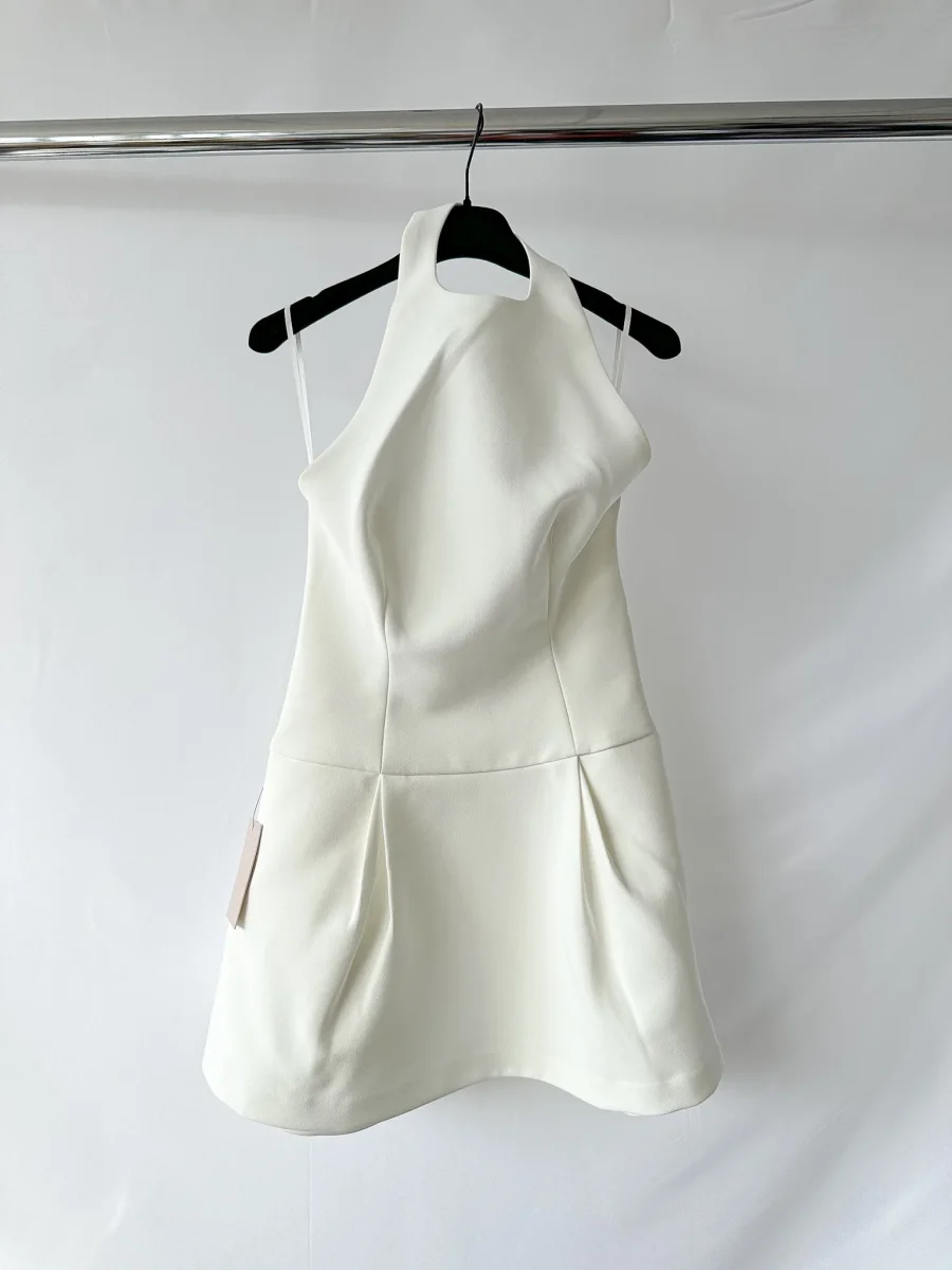 Odd Muse White Drop Hem Halterneck Mini Dress - Imagen 6