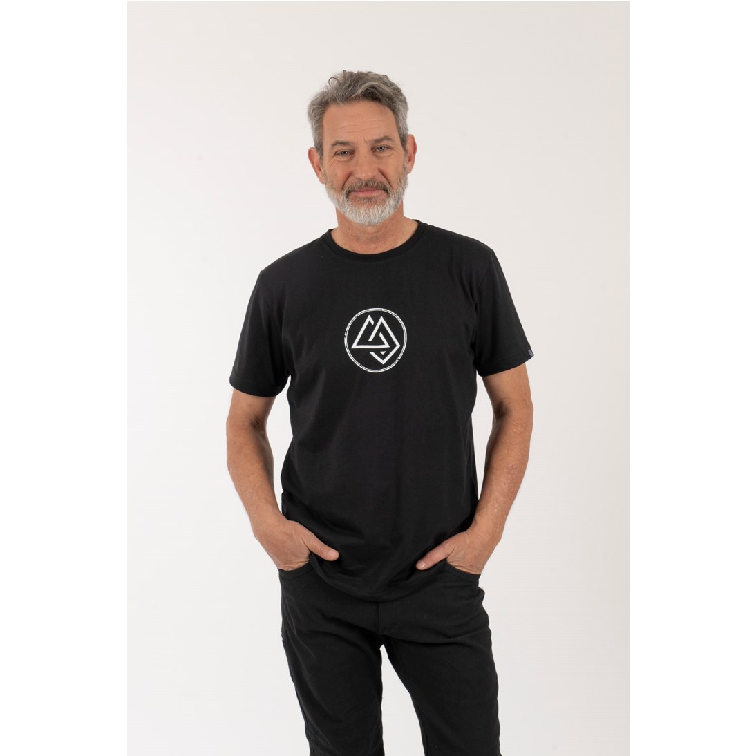 Polera Hombre Logo Circular Negra - Imagen 4