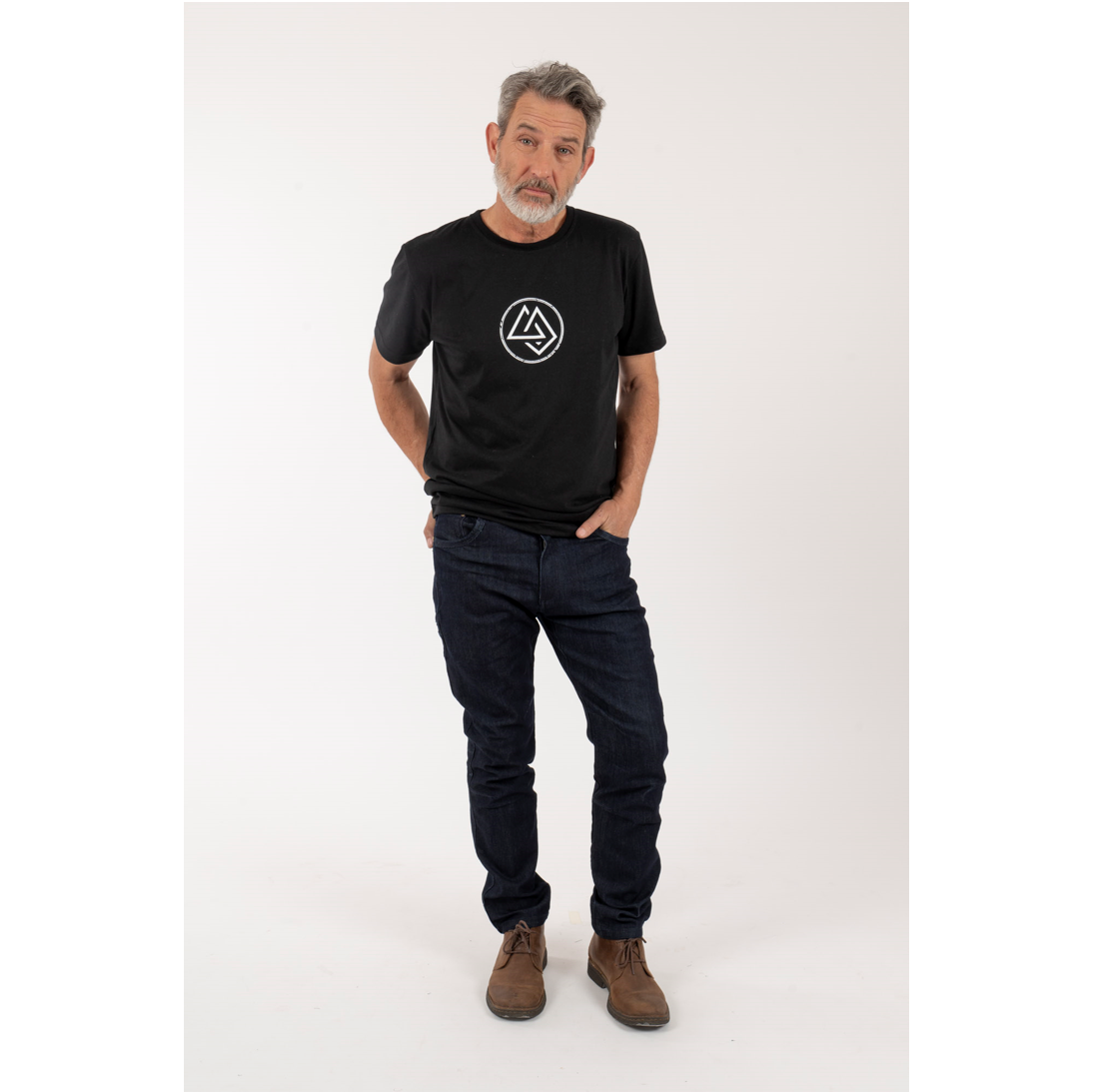 Polera Hombre Logo Circular Negra - Imagen 7