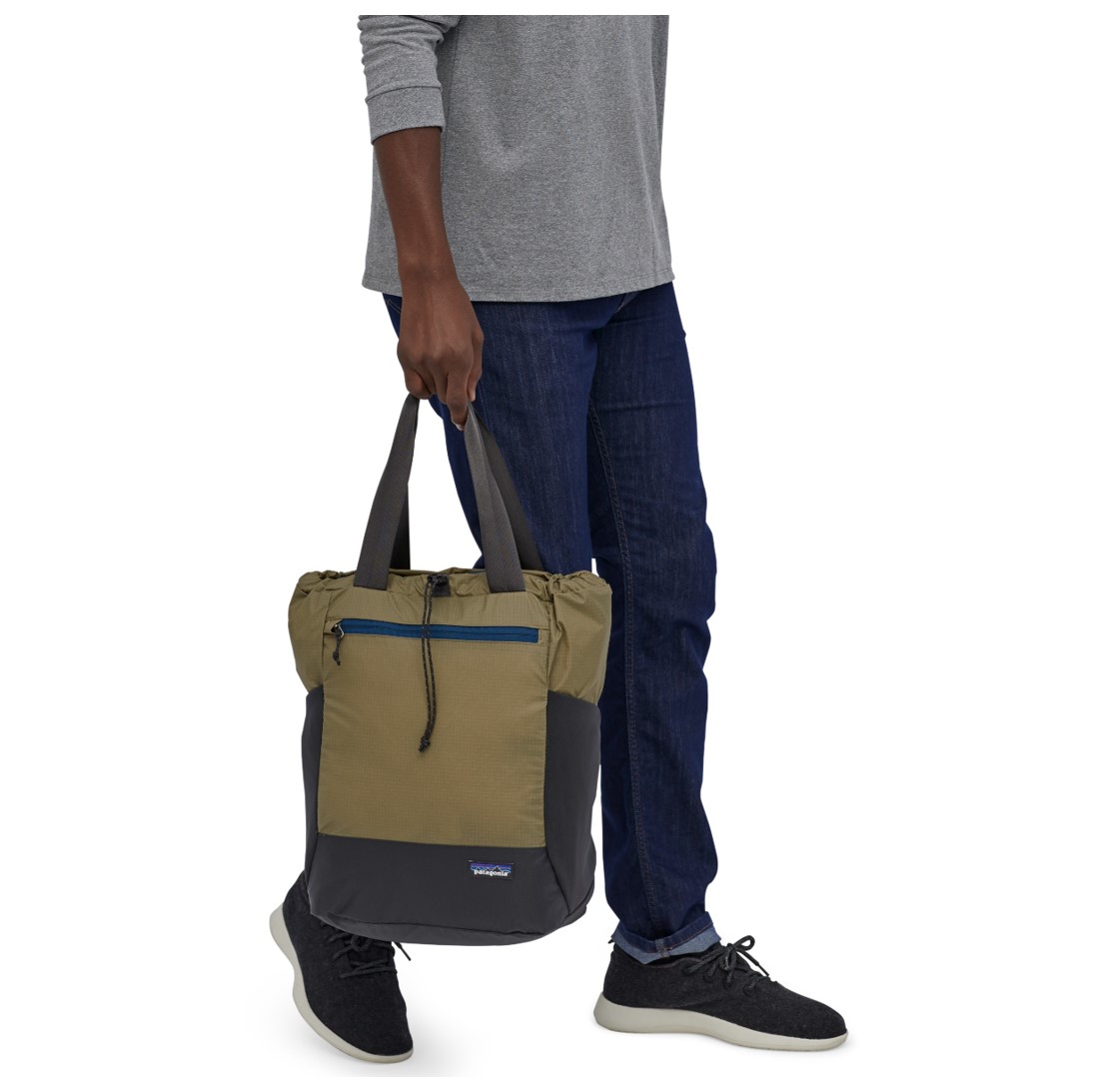 Bolsa Compactable Ultralight Black Hole 27L Beige - Imagen 5