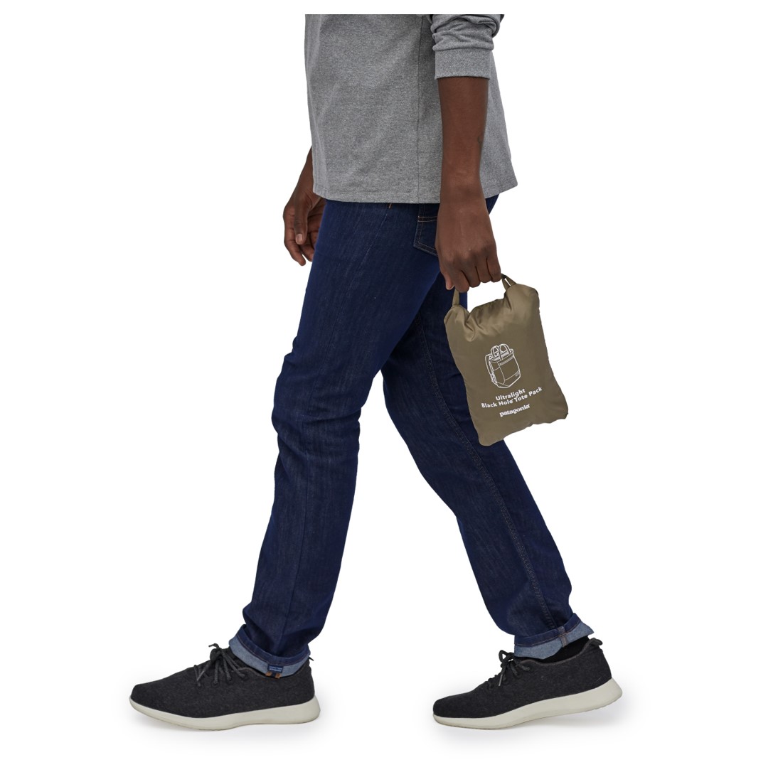 Bolsa Compactable Ultralight Black Hole 27L Beige - Imagen 8