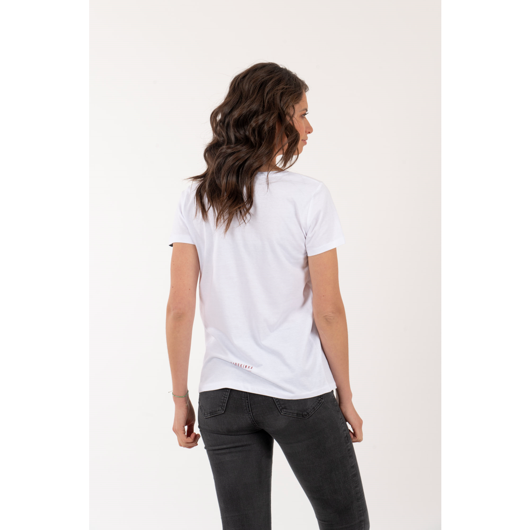 Polera Parque Karukinka Mujer – Blanco - Imagen 5