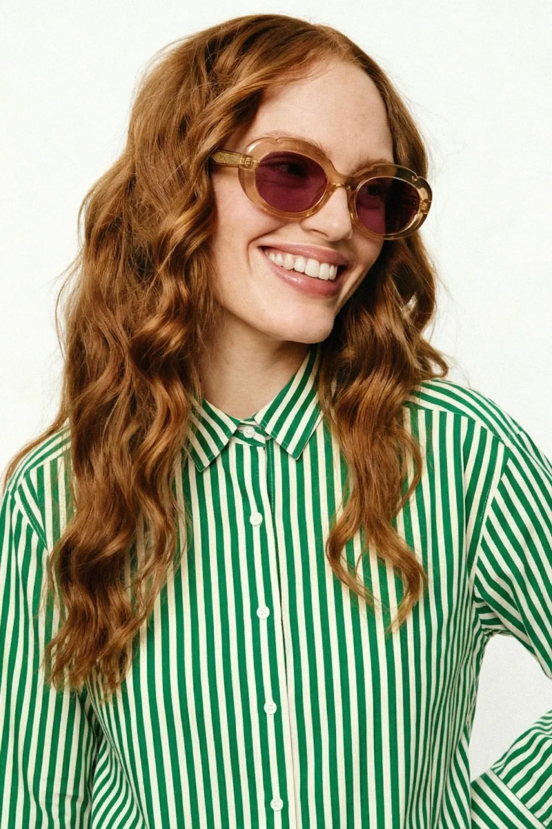 Gafas de sol ambar con punta patillas multicolor verde y azul claro - Imagen 7