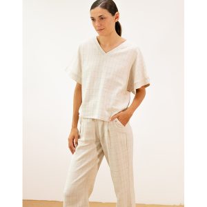 Blusa cruda con cuadros azules