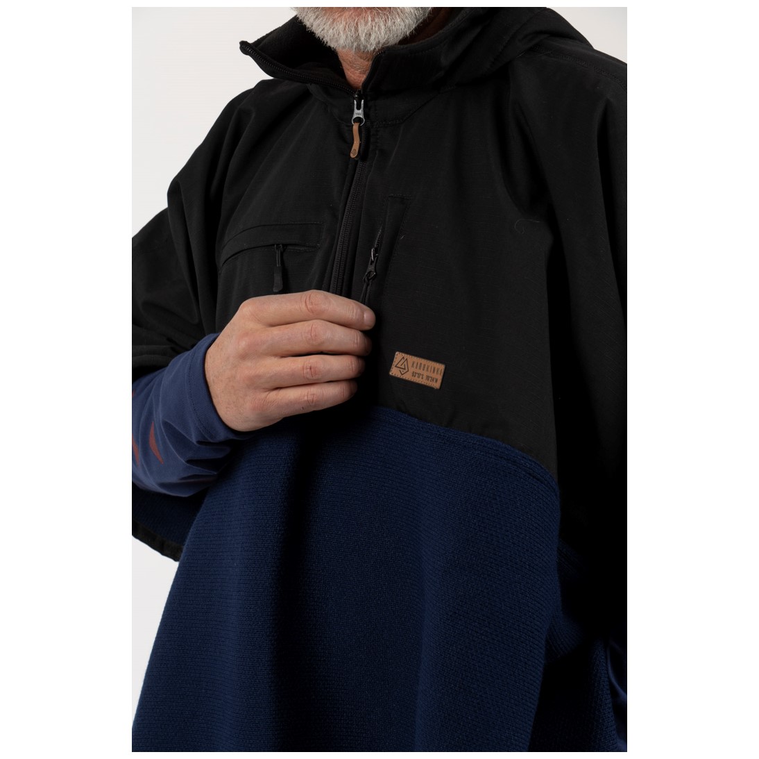 Poncho Taita Unisex Negro/Azul - Imagen 6