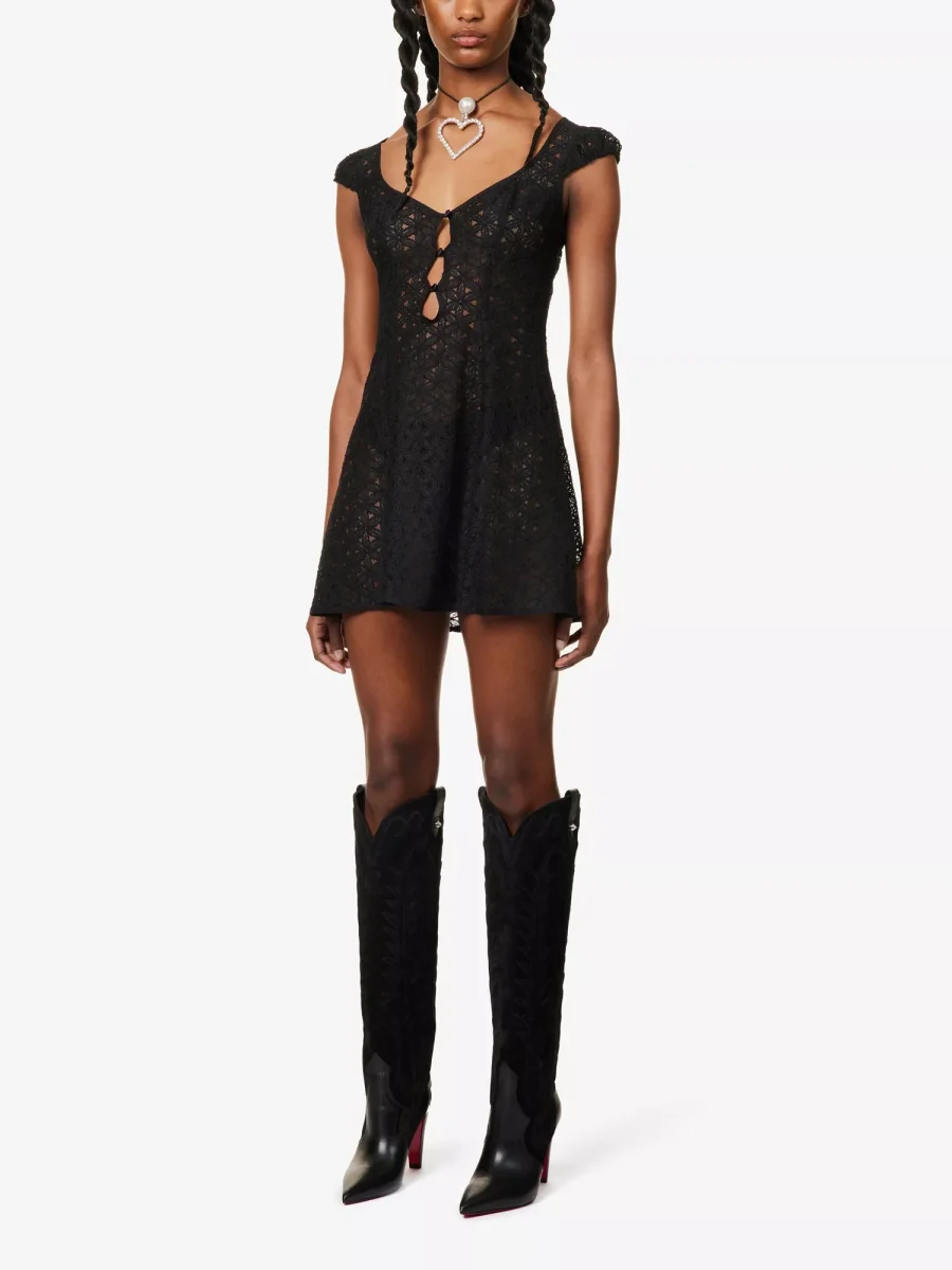 MIRROR PALAIS Maria Scoop-Neck Lace Black Mini Dress - Imagen 5