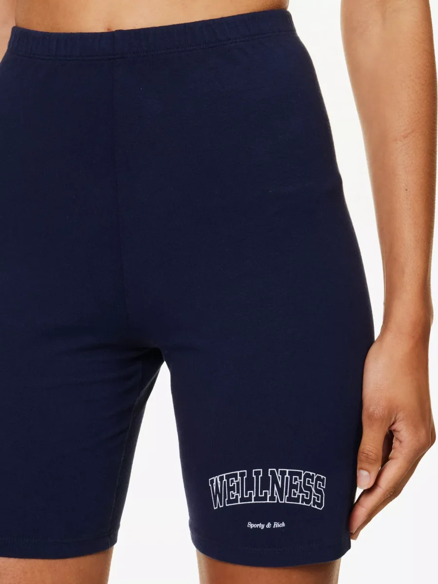 SPORTY & RICH Wellness Logo Print High Rise Stretch Cotton Navy White Biker Shorts - Imagen 5