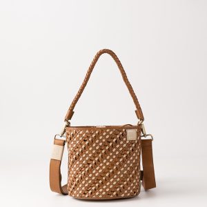 Bolso cubo trenzado de piel