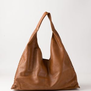 Bolso cuero de piel con pespuntes laterales