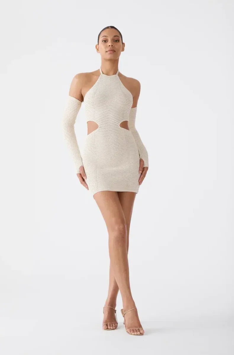 SAN SLOANE Maele Knit Cut-Out Long Sleeve Halterneck Mini Dress - Imagen 4