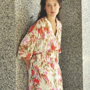 Vestido largo estampado con manga ancha
