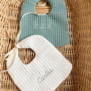 Babero waffle personalizable