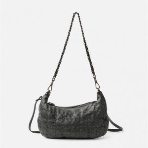 Bolso de piel acolchada y cadena negro
