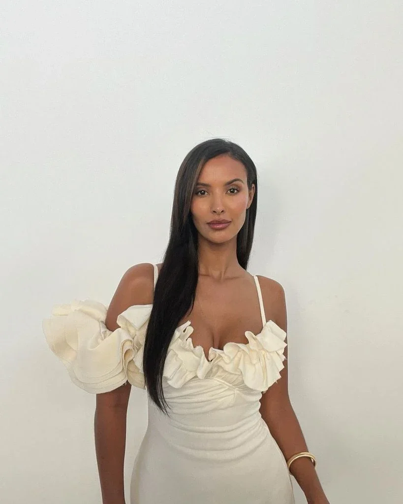 JACQUEMUS La Duna Ruffled Trim Mini White Dress - Imagen 7