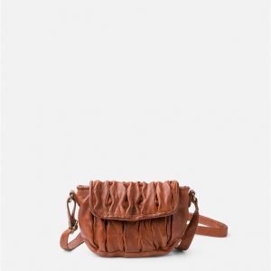 Bolso bandolera de piel con pliegues
