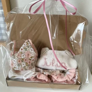Caja conjunto muñeca