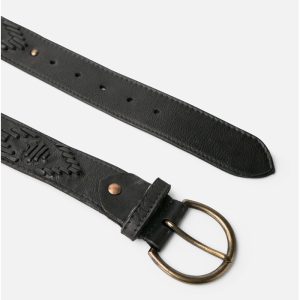 Cinturón de piel negro bordado