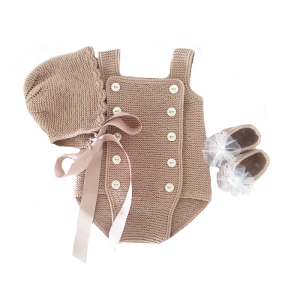 Conjunto pelele, capota y patucos