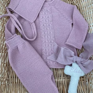Conjunto de punto jersey, polaina y capota