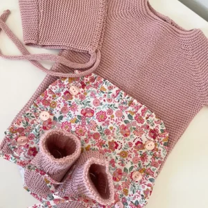 Conjunto 4 piezas punto y flores