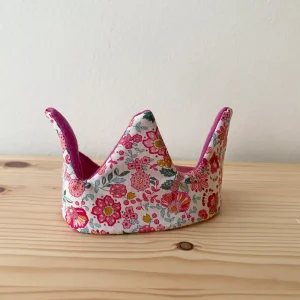 Corona de cumpleaños muñeca