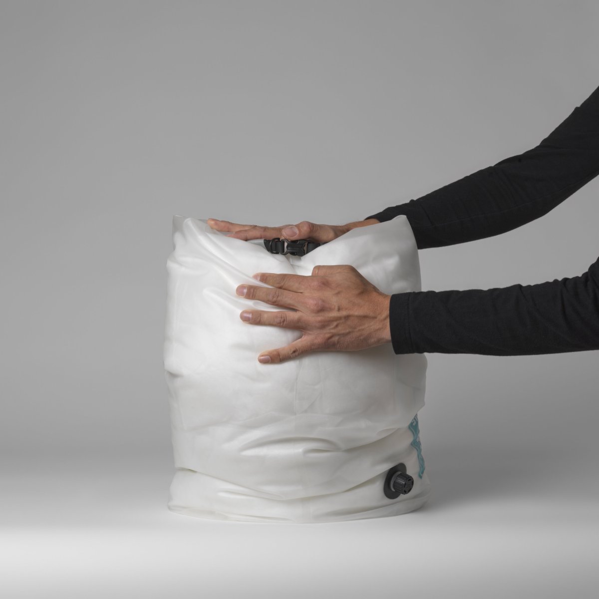 Bolsa Seca Carry Dry TPU-V 48L - Imagen 5