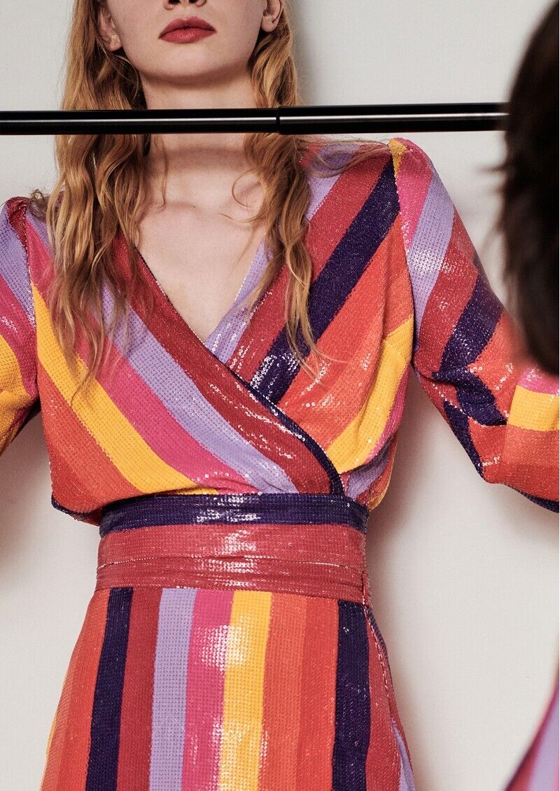 Olivia Rubin Kendall Rainbow Sequin V-Neck Top - Imagen 9