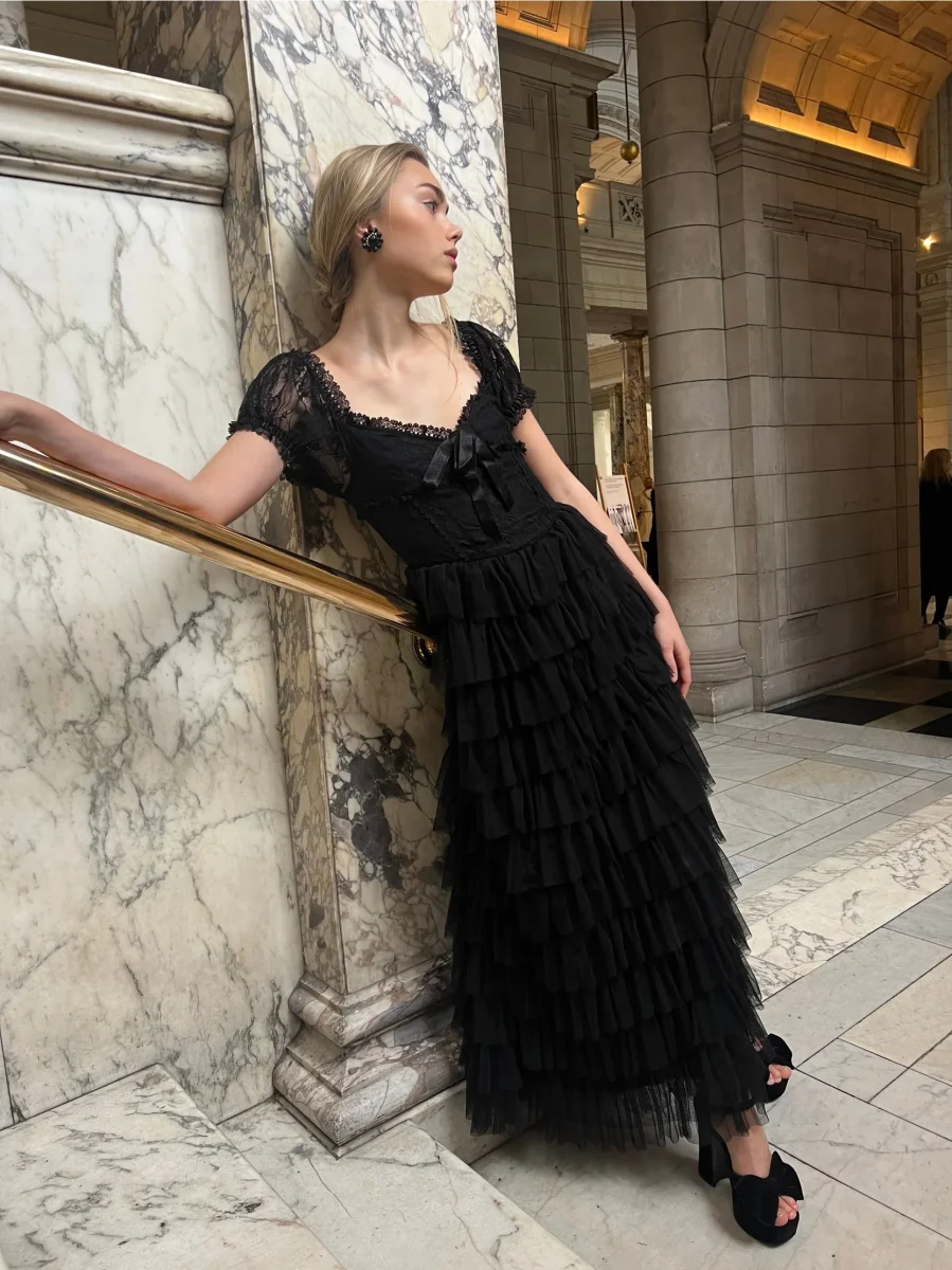 Amy Jane London Black Lace Sweetheart Neck Coquette Sofia Maxi Tulle Dress - Imagen 7