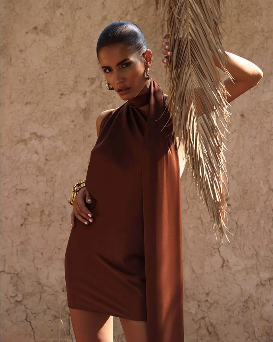 Rat and Boa Serafia Brown Satin Cowl Neck One Shoulder Mini Dress - Imagen 4