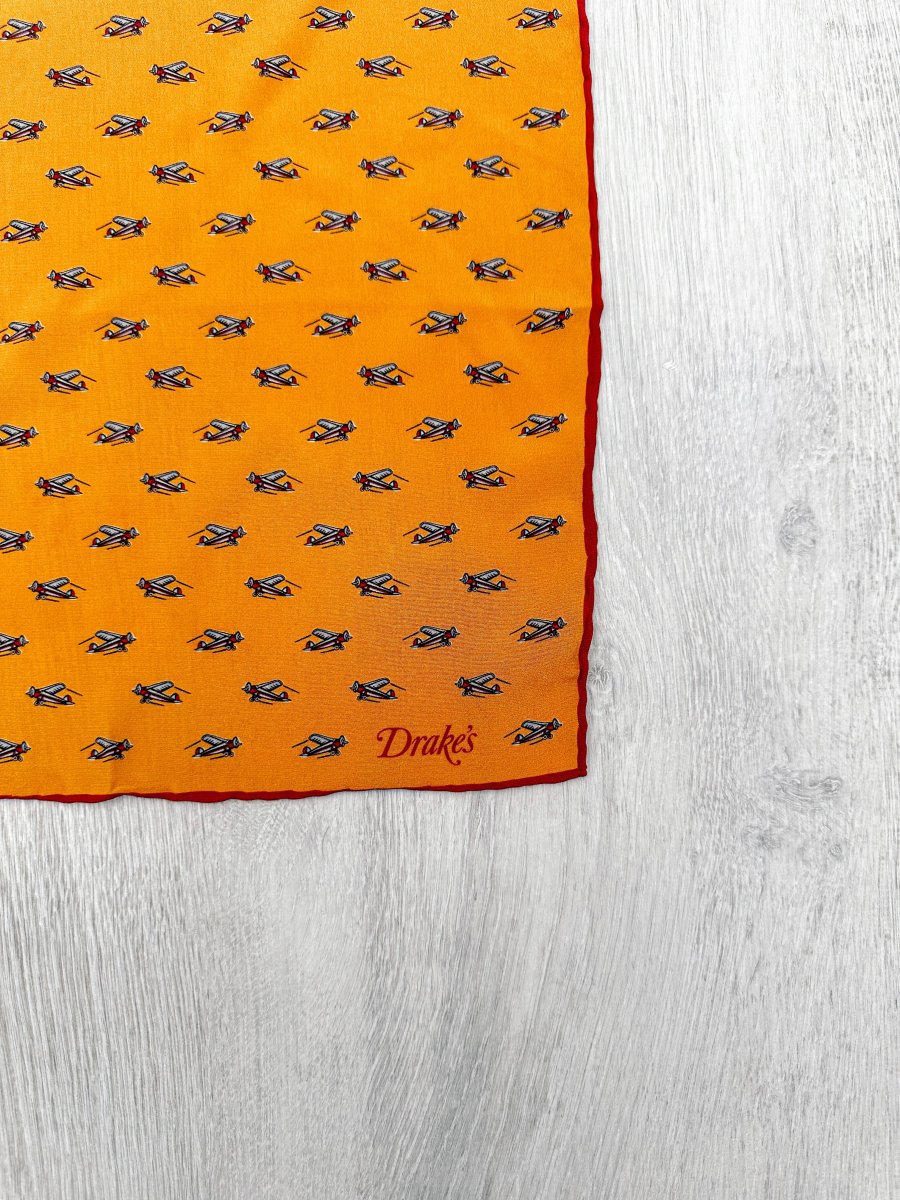 Drake's Mustard Red Airplane Pocket Square - Imagen 3