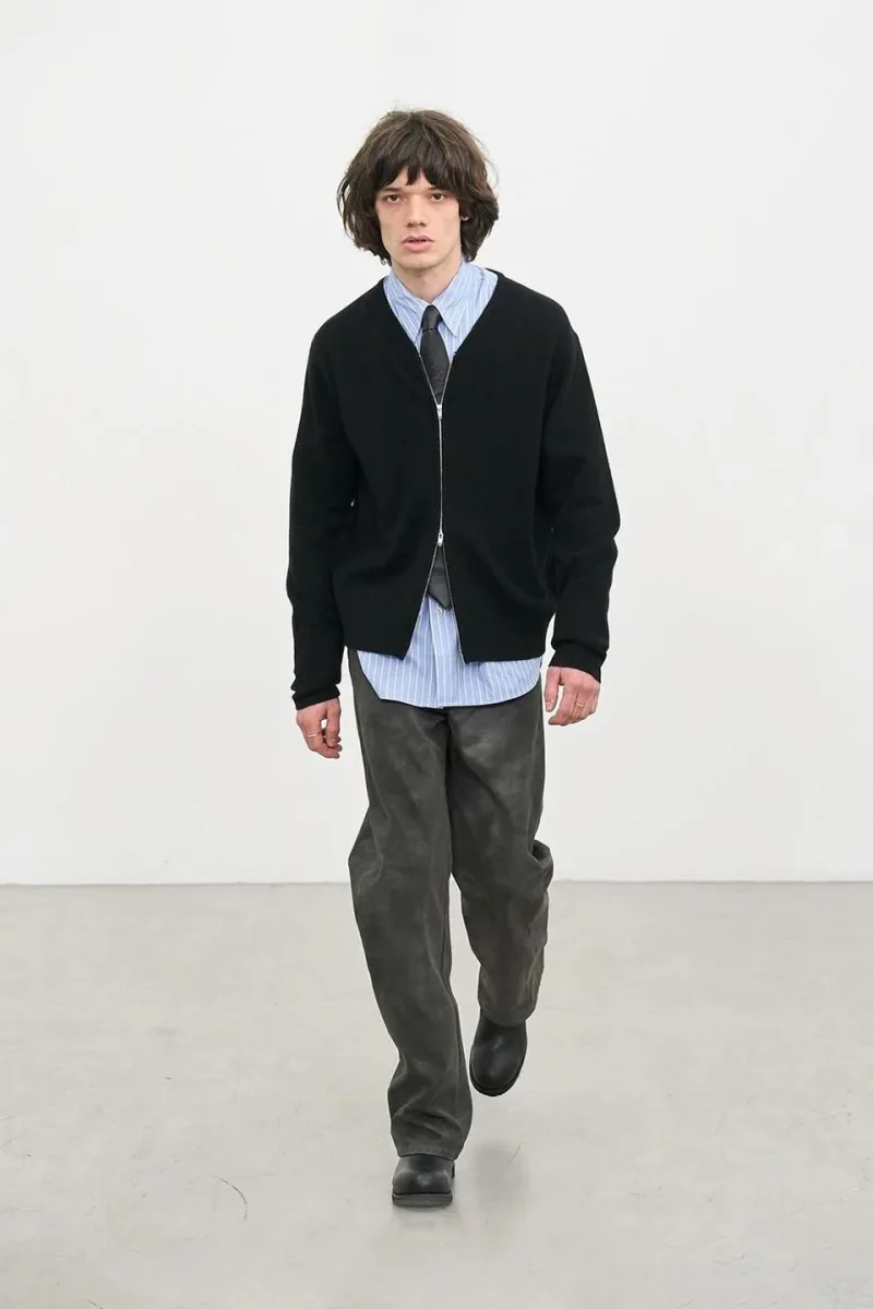 Sunflower Black Movie Merino Wool Zip Cardigan - Imagen 9