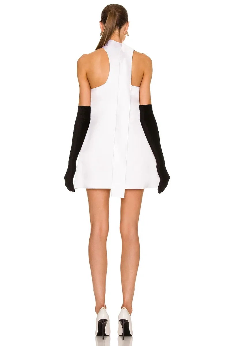 Maximilian Davis Bridal White Duchesse Sash Scarf Neck Strapless Satin Mini Dress - Imagen 6