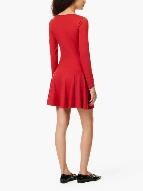 Reformation Coen Red Knit Square Neck Drop Waist Pleat Hem Mini Dress - Imagen 4