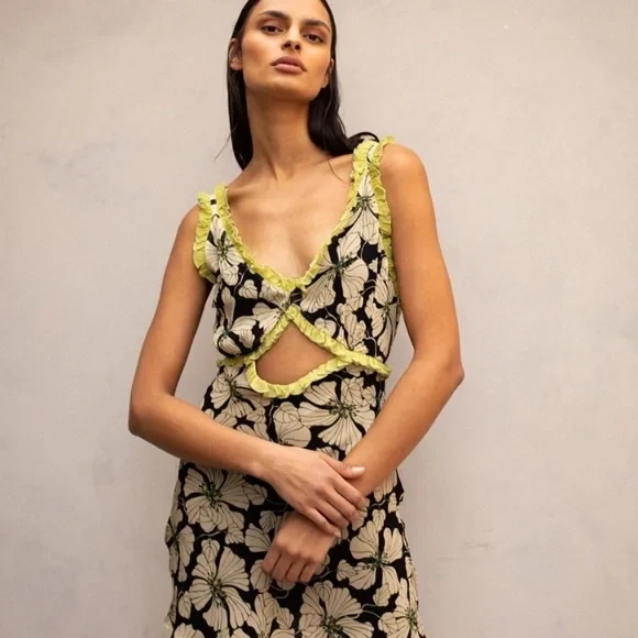 De La Vali Floral Chiffon Ruffle Cut-Out Olive Green Art Deco Mini Dress - Imagen 4