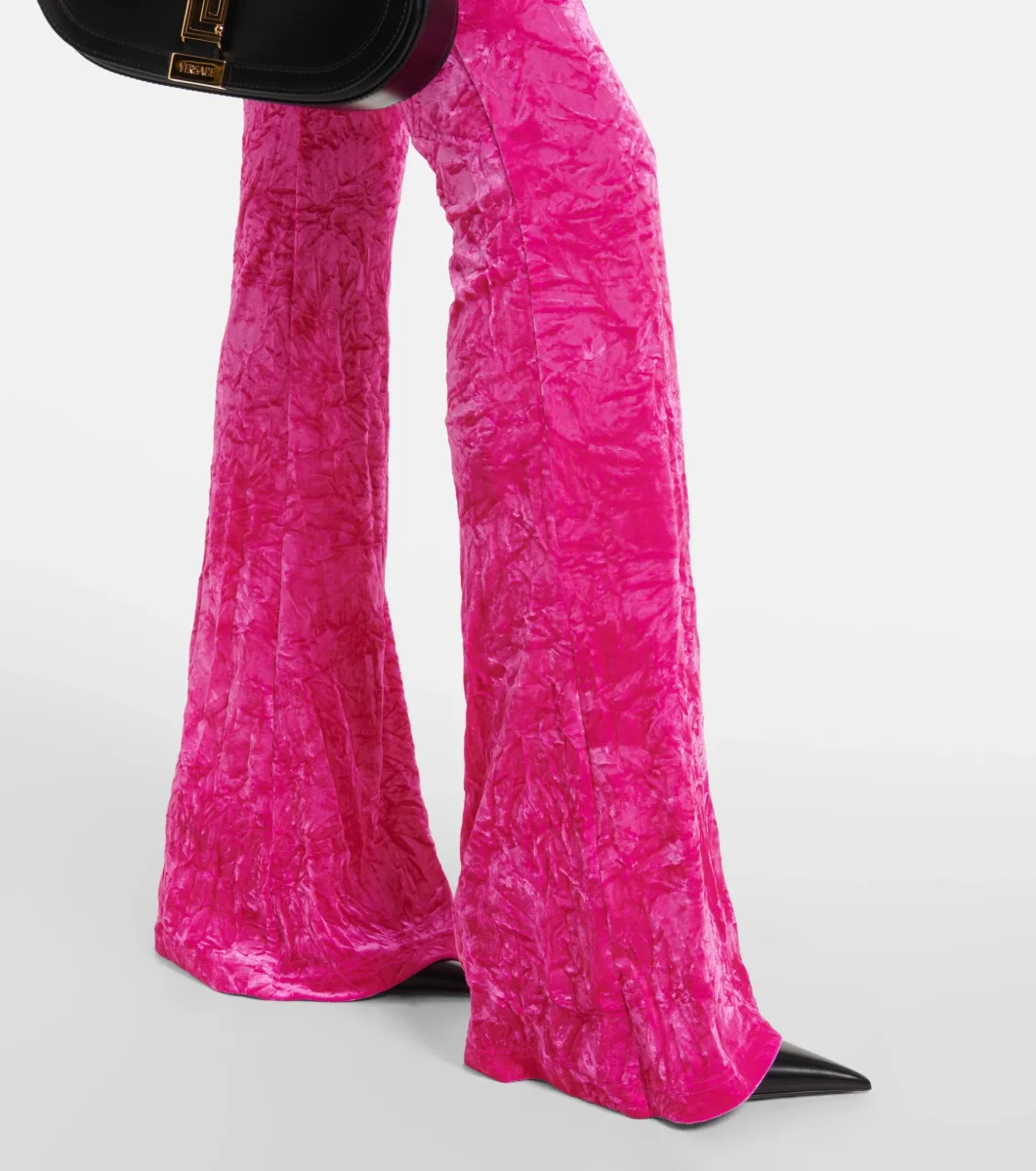 Versace Pink Crushed Velvet Gold Ring Detail Trousers - Imagen 9