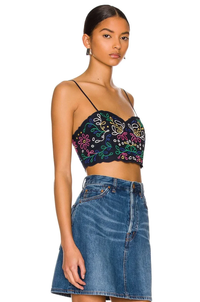 Chloe Floral Embroidered Eyelet Spaghetti Strap Crop Top - Imagen 8