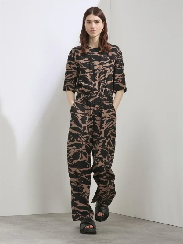 RAEY Camo-Tiger Print Silk Cinched Elastic Waist Wide-Leg Jumpsuit - Imagen 6