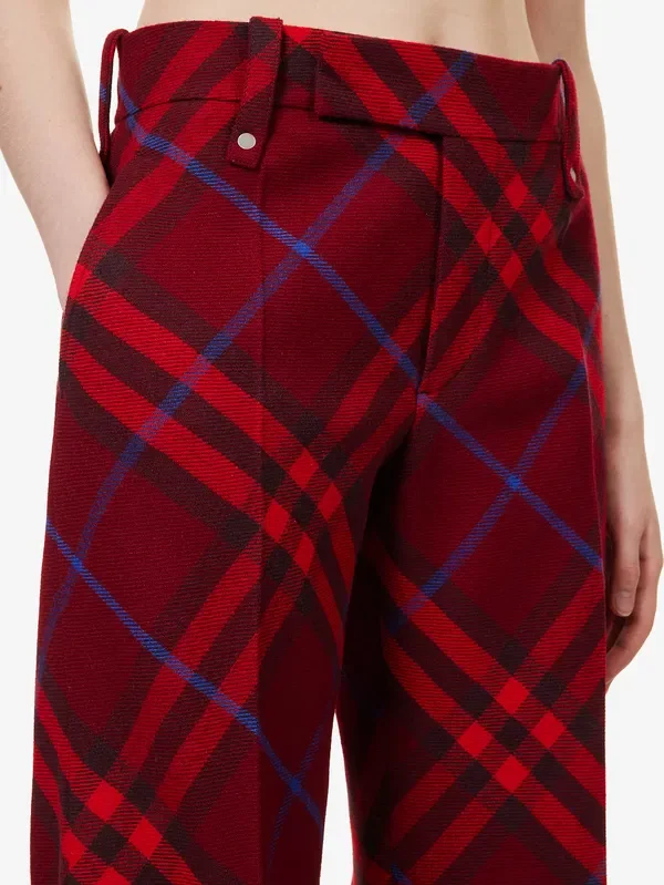 Burberry Checked Red Wool Straight Leg Mid Rise Trousers - Imagen 7