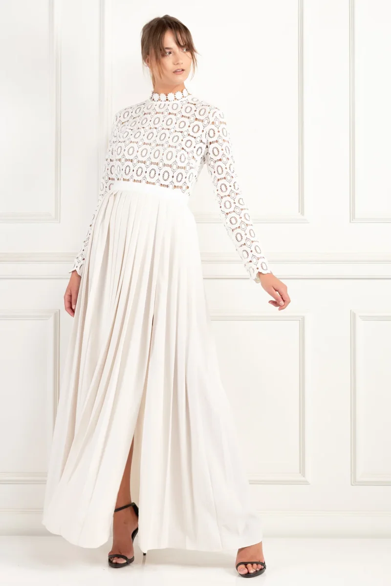 Self-Portrait White Pleated Crochet Floral Maxi Dress - Imagen 4