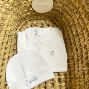 Pack Body cuello batista y gorrito bordado