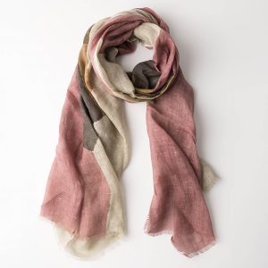 Foulard de lino marrón y rosa