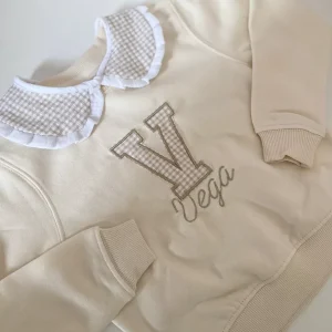 Sudadera inicial beige (cuello opcional)