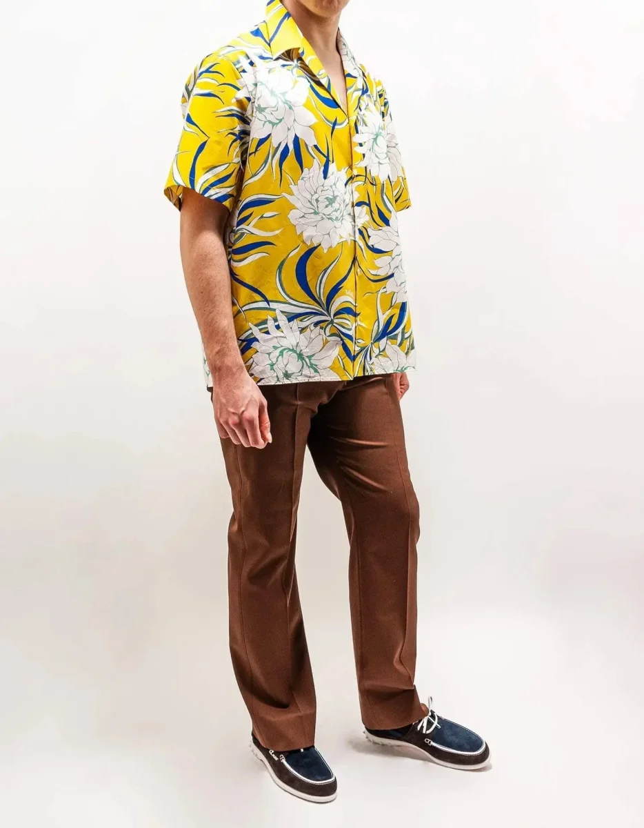 Valentino Bowling Shirt Yellow Flowers Peonies print. - Imagen 4