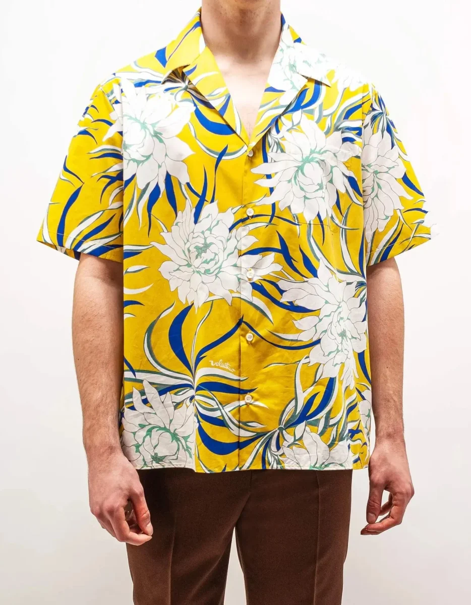 Valentino Bowling Shirt Yellow Flowers Peonies print. - Imagen 2
